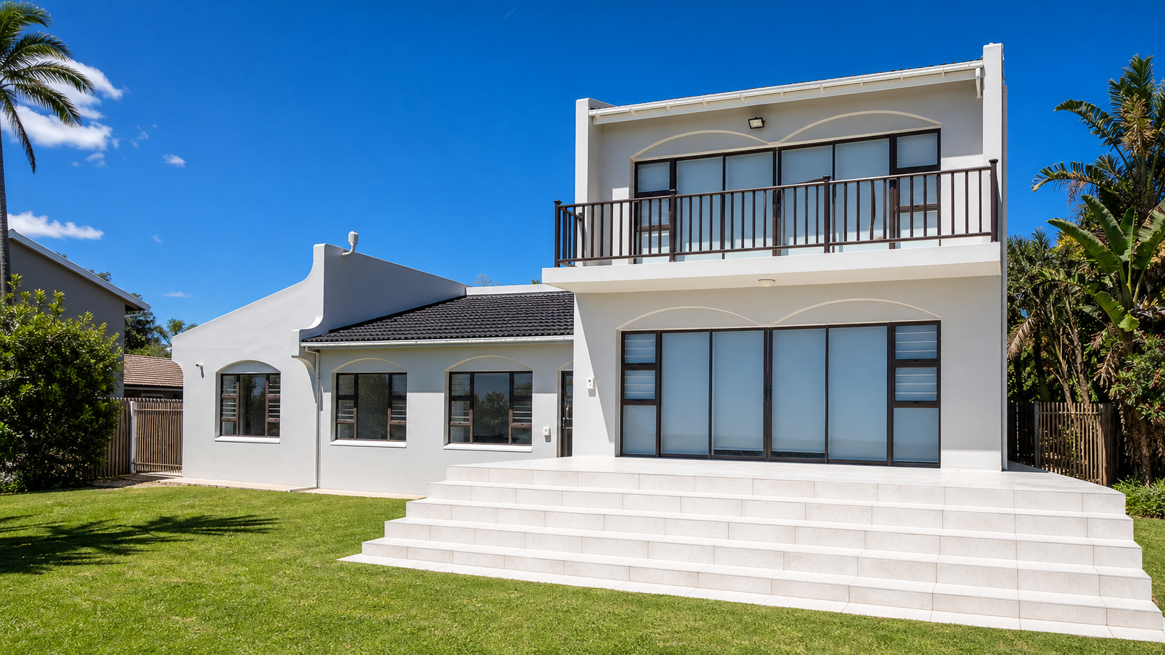 Exterior of Dolphin View Beach House